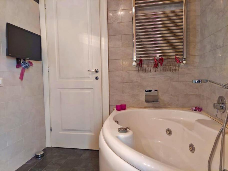 Appartamento 3 Cuori Terni Exterior photo